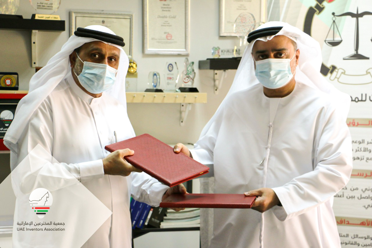 أبرمت جمعية المخترعين الاماراتية وجمعية الامارات للمحامين والقانونيين مذكرة تفاهم بهدف تعزيز الشراكة بين الجانبين
